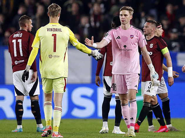 Poctivost, pevná defenziva. Od toho se musíme odrazit, říká sparťan Kadeřábek