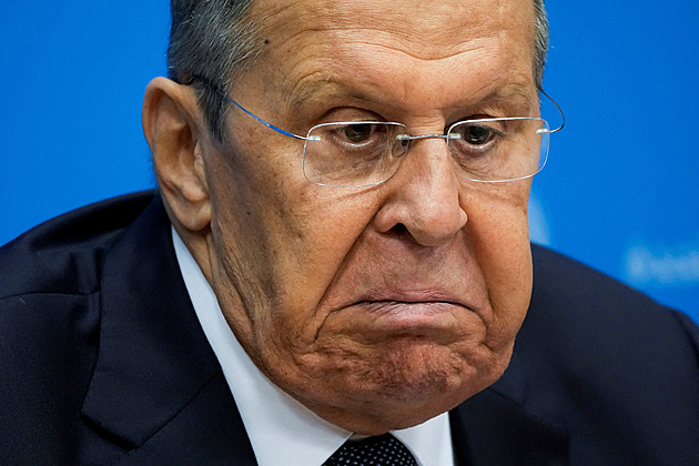 Lavrov upadl v nemilost. Zpackal summit s Trumpem, tak ho Kreml trestá