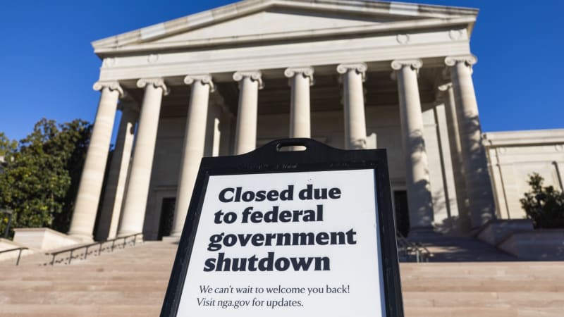 Konec shutdownu v USA: Federální úřady mohou po 43 dnech otevřít