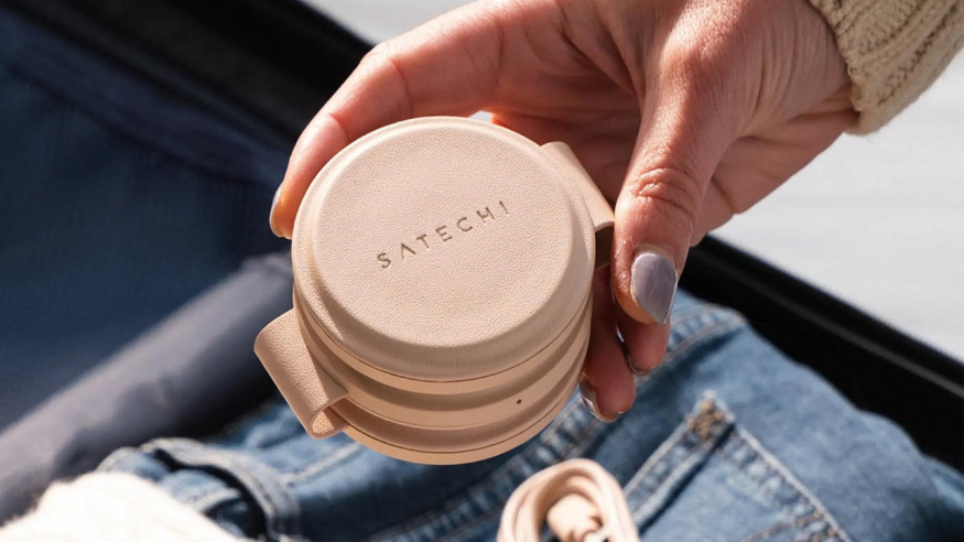 Gadget týdne: rozkládací cestovní nabíječka Satechi (nejen) pro iPhone, Apple Watch a sluchátka