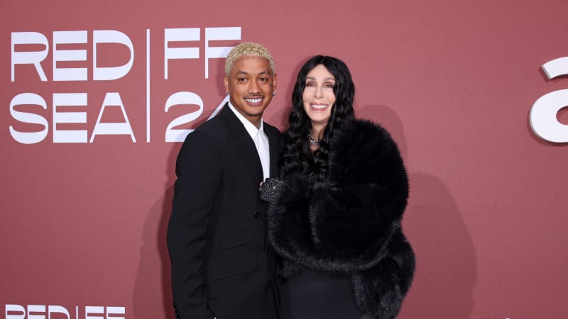 Cher se chce vdávat. Svatbu plánuje před 80. narozeninami, partner je výrazně mladší