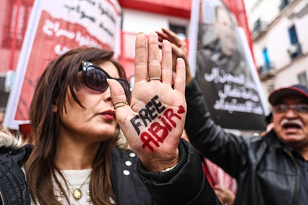 Tuniský soud poslal opoziční političku Abír Músíovou na 12 let do vězení