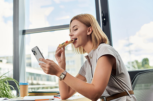 Zlozvyky, které škodí zdraví. Nejčastější chyby, které děláme každý den