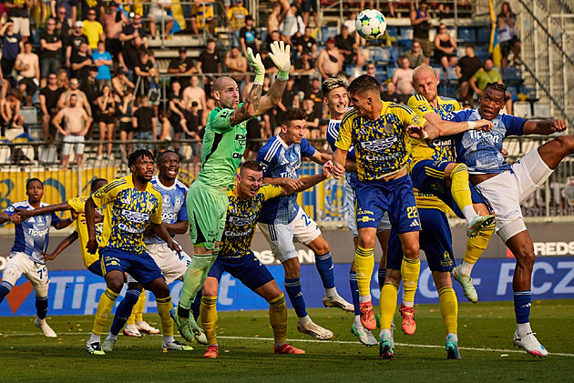 ONLINE: Zlín - Olomouc 1:0, hosté zahájili pohárový reparát zle, skóre otevřel Kanu