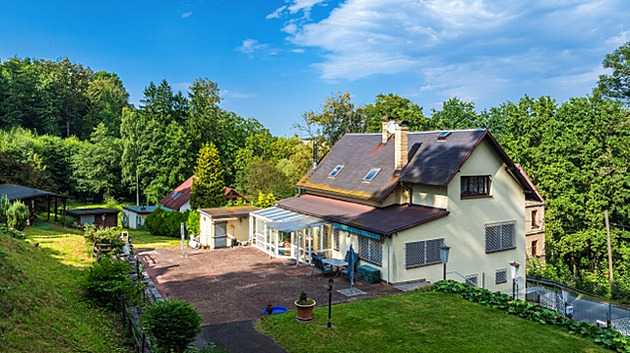 Vysněné domy se zahradou za cenu bytu. Podívejte, co je na prodej