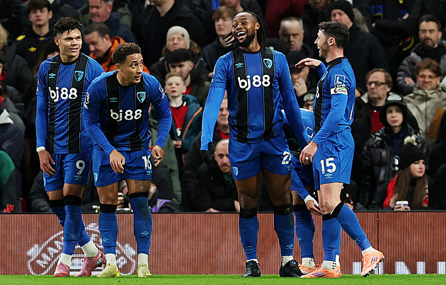 ONLINE: Přestřelka pokračuje, Manchester United duel s Bournemouthem srovnává