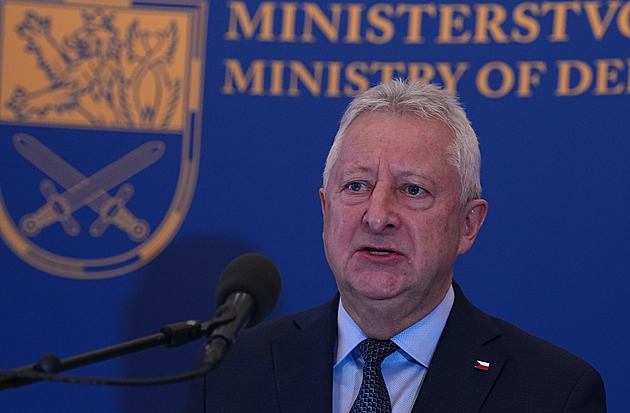 Agresorem je Rusko, řekl ministr obrany Zůna. Dostal pozvánku na Ukrajinu