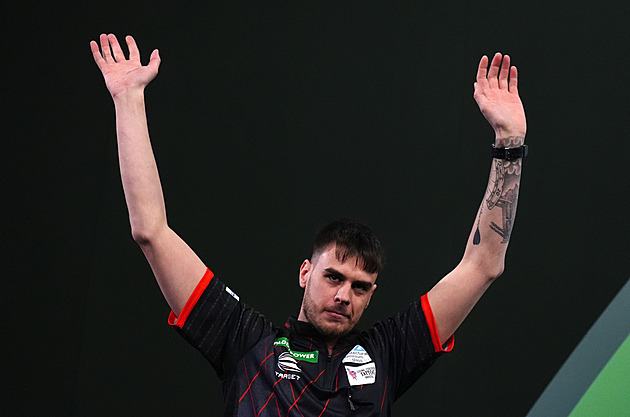 Anglický šipkař Taylor byl vyloučen z MS, měl pozitivní dopingový nález