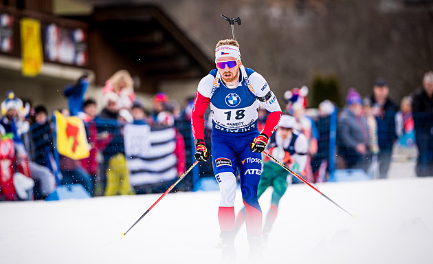 Biatlon ONLINE: Hornig se i s chybou drží mezi nejlepšími. Karlík stoupá pořadím