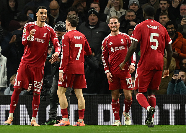 ONLINE: Wolves opět bez bodu. Oslabený Tottenham snižuje proti Liverpoolu