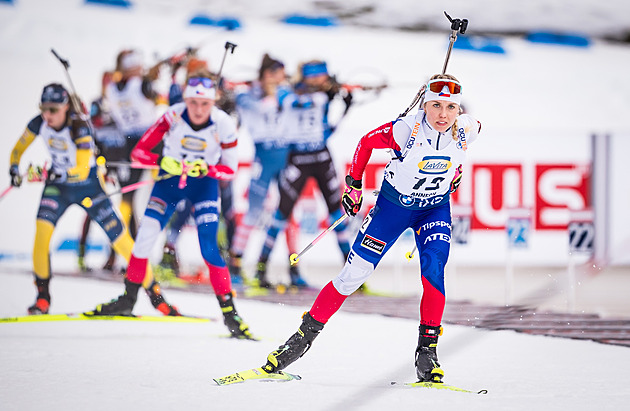Biatlon ONLINE: První hromadný závod sezony. Jak se vede Češkám?