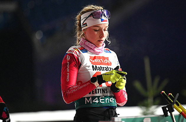 Biatlonovou exhibici v Gelsenkirchenu ovládli domácí. Mikyska s Davidovou šestí