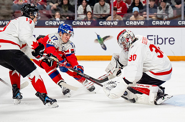 ONLINE: Česko - Kanada. Očekávaná bitva, junioři se s rivalem porvou o finále MS