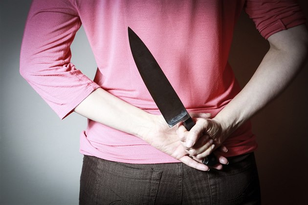 Policie vyšetřuje vraždu ve Zlíně. Muž zabil nožem spolubydlící, k činu se přiznal