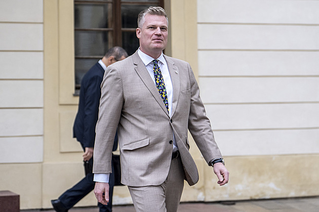 Neustoupíme, řekl Turek ke své nominaci. Má dostat šanci, souhlasí Babiš