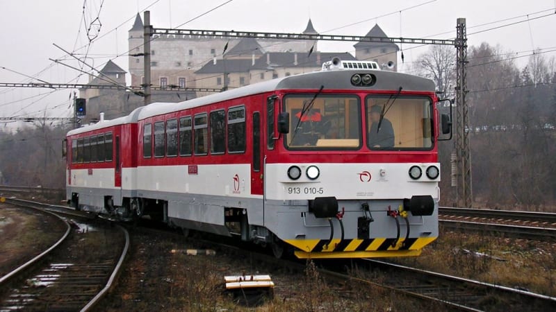 Drama na Slovensku: Čtyři středoškoláci skončili pod koly vlaku. Spolužák popsal, co se stalo