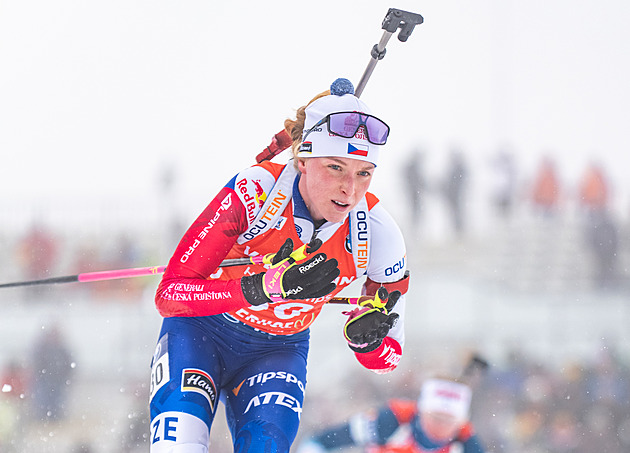 E. Öbergová v mlhavém sprintu v Oberhofu dominovala, Davidová ve druhé desítce