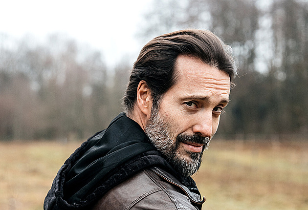 Já vás na žádný jablka nezval! Noid Bárta o šejdířích, chovu slepic i alkoholu