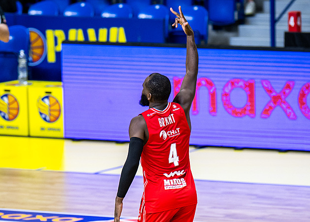 Jsme v dobré formě, těší Bryanta. A  Pardubice nabraly zkušenosti z NBA
