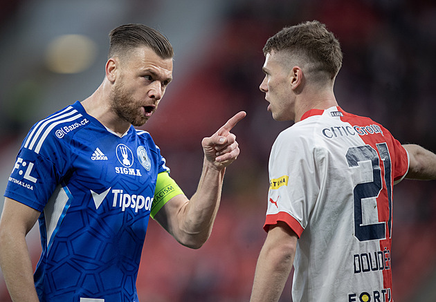 Konec Breiteho éry, Sigmě odešel kapitán. Zájem je i o Mikulenku, na Hanou míří Sejk