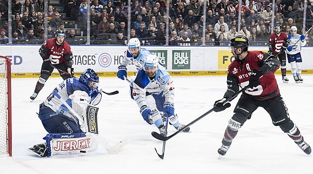 Sparta dvojnásobně přestřílela Brno, ale stejně padla. V oslabení rozhodl Zábranský