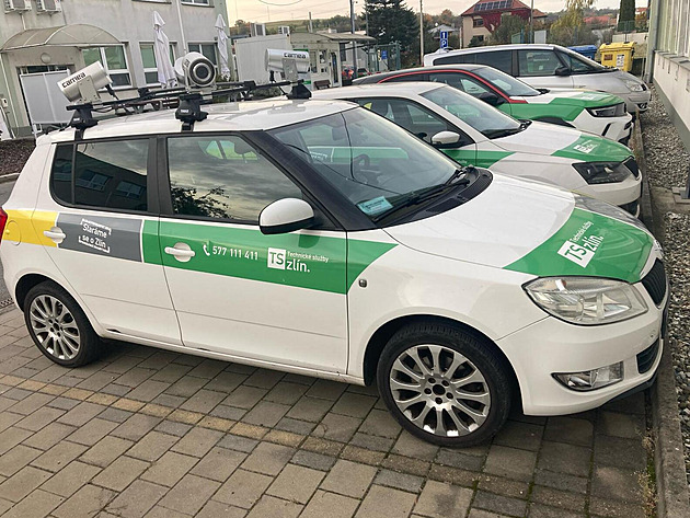 Parkování ve Zlíně opět zdražilo, na placení dohlédne auto s kamerami