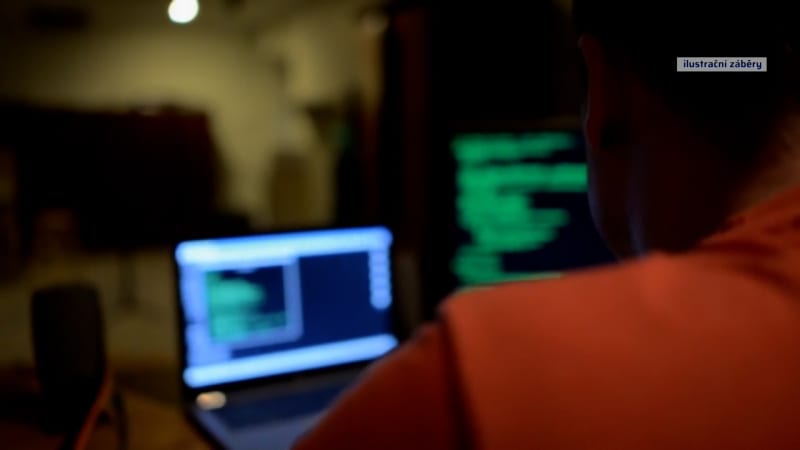 Falešný policista okradl ženu z Blanenska o 10 milionů korun. Stačilo pár hodin a starý trik