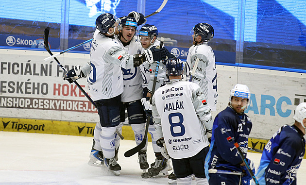 ONLINE: Plzeň vede nad Brnem, Pardubice srovnaly s Kladnem, daří se Liberci i Hradci