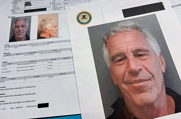 „Jeffrey, jsi skvělý.“ Epstein si psal s mladými Češkami, s jednou strávil víkend