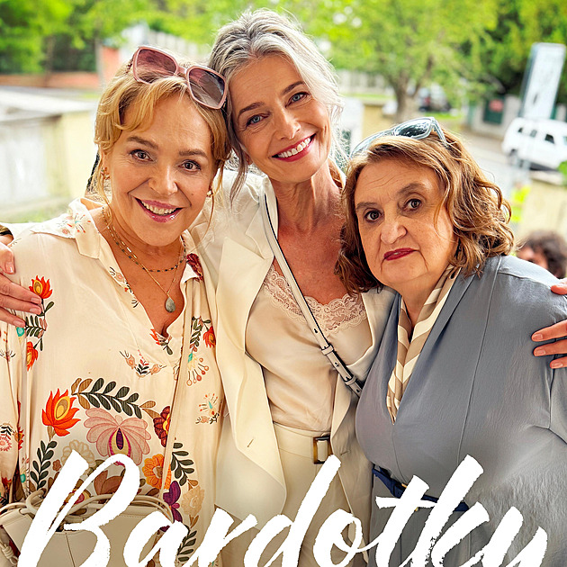 VIDEO: Nesahat na obušek! Havlová, Pořízková a Holubová řádí jako Bardotky