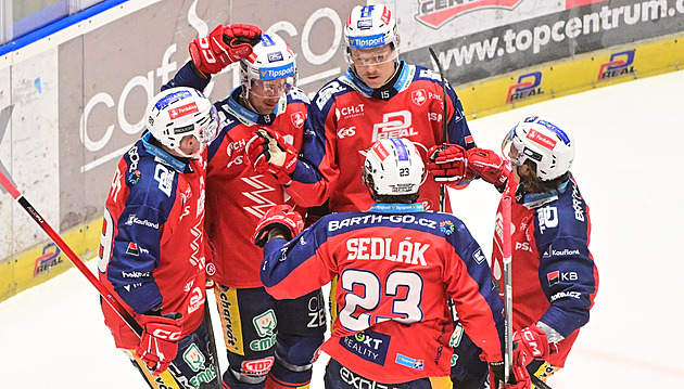 ONLINE: Pardubice vedou nad Kometou, Sparta srovnává. Plzeň slaví v derby