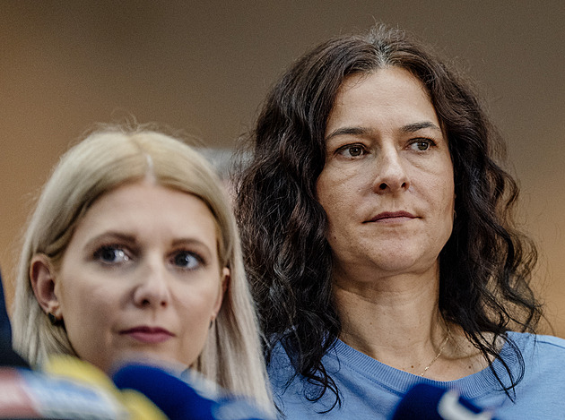 Válková domluvila Šichtařové kvůli videím o investicích. Příště ji požene před výbor