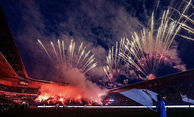 NEJ Z LIGY: Volka v derby opravil VAR, Plzeň kritizovala trávník. A kdo půjde do baráže?