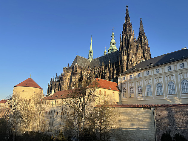 Tramvají se lidé k Pražskému hradu delší čas nedostanou. Budou muset pěšky