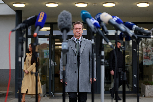 Ve slovinských volbách vede strana premiéra, expremiér mírně zaostává