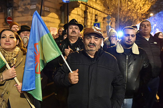 Pomsta Romů. Mohou svrhnout Orbána, navzdory zastrašování a kupčení