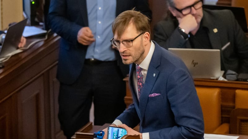 ANKETA: Omezit noční prodej alkoholu? Vojtěch je pro. Zbytečná buzerace, zní z koalice