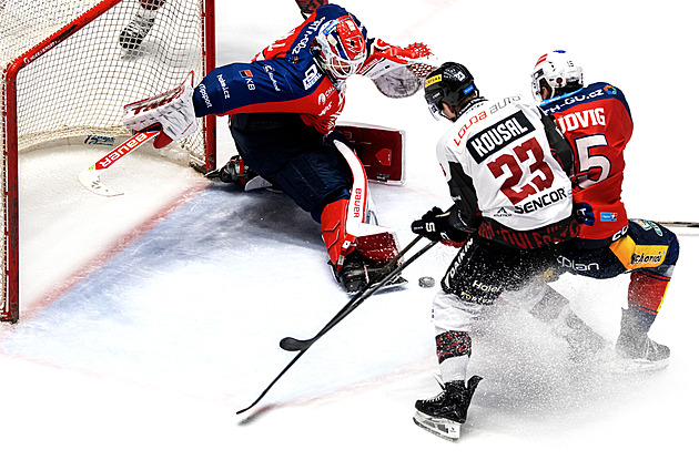ONLINE: Pardubice - Sparta 1:0. Sedmý zápas vrcholí, hosté hrají bez brankáře