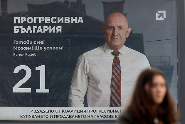 Masové uplácení voličů, proruský favorit. Bulhary čekají osmé volby za pět let