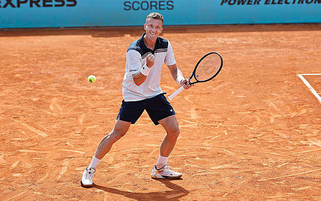 Lehečka v Madridu do osmifinále prosvištěl, dál jdou i Nosková a Plíšková