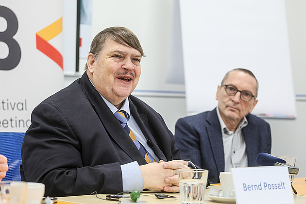 Koalice chce prosadit usnesení k jednání Sudetoněmeckého landsmanšaftu