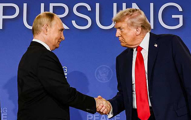 USA prodloužily výjimku pro ruskou ropu podléhající jejich sankcím