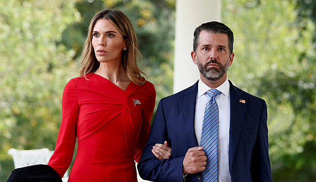 Na svatbu syna na Bahamy dorazím, i když se mi to nehodí, oznámil Trump