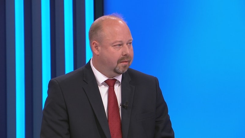 Rozhádaná Sněmovna: Tejc se nestačí divit. Poslance vyplísnil za chování běžné napříč kluby