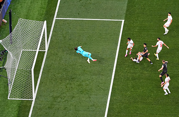 ONLINE: Írán - Nový Zéland 1:2, opět vede ostrovní stát. Po skvělé akci zase pálí Just