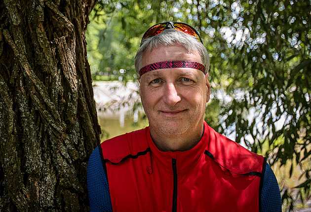 Sinice psům chutnají, ale mohou je zabít. Expert o problémové kvalitě vody v Lipně
