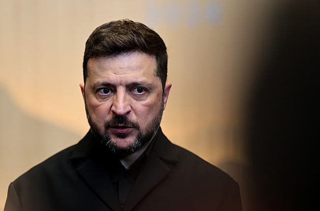 Rusové se připravují na masivní útok, dávejte pozor, varoval Zelenskyj Ukrajince