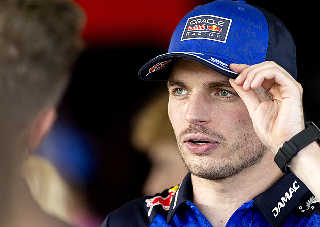 Je tohle loučení? Max Verstappen pojede ve speciální helmě. Fanoušci znervózněli